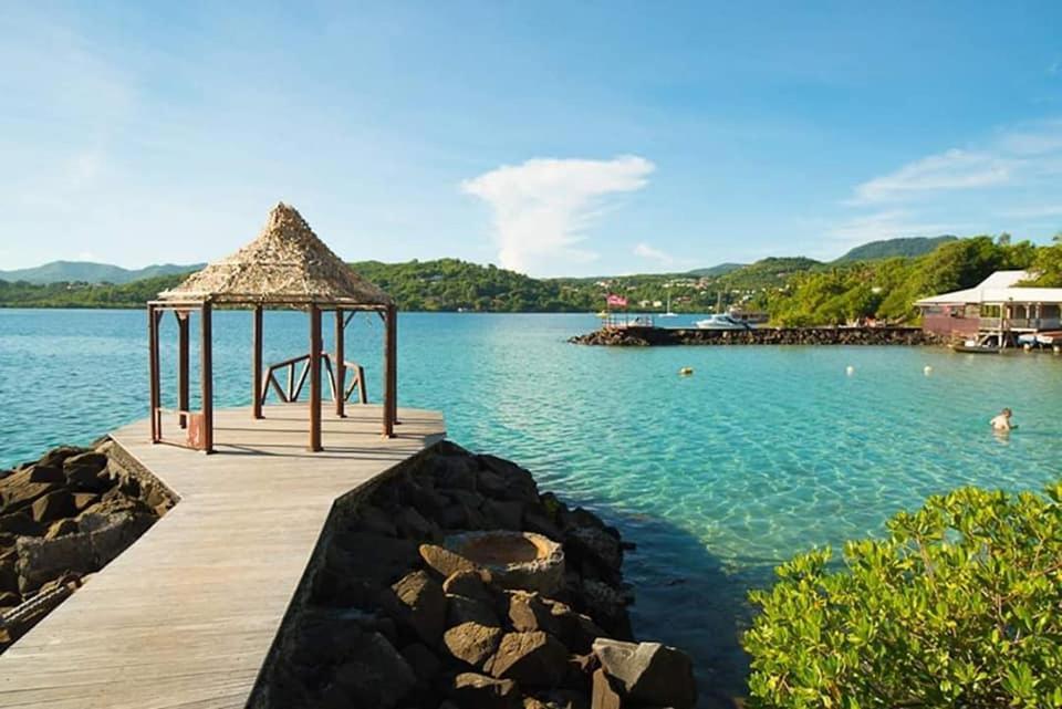 لي تروا زيليه Studio Dans Residence Hoteliere Aux 3Ilets Pointe Du Bout Residence La Marina Carayou المظهر الخارجي الصورة