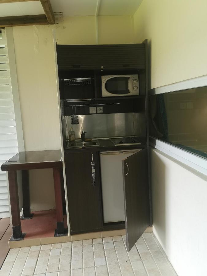 لي تروا زيليه Studio Dans Residence Hoteliere Aux 3Ilets Pointe Du Bout Residence La Marina Carayou المظهر الخارجي الصورة