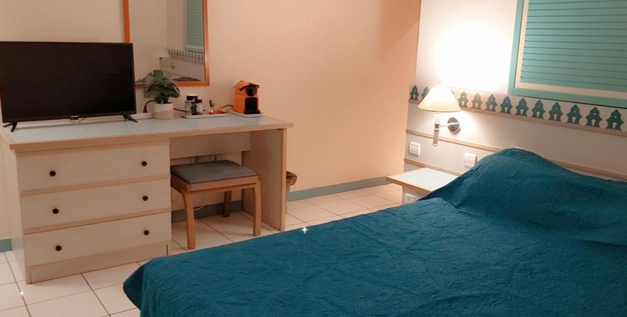 لي تروا زيليه Studio Dans Residence Hoteliere Aux 3Ilets Pointe Du Bout Residence La Marina Carayou المظهر الخارجي الصورة
