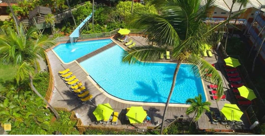 لي تروا زيليه Studio Dans Residence Hoteliere Aux 3Ilets Pointe Du Bout Residence La Marina Carayou المظهر الخارجي الصورة